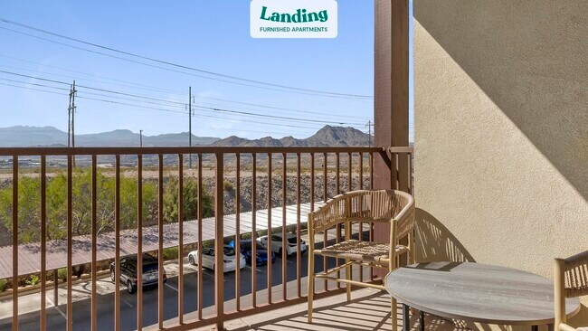 Building Photo - 140 W Castellano Dr