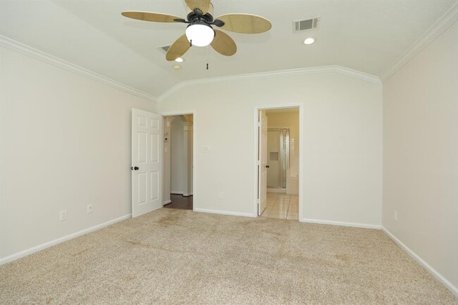 Building Photo - 25215 Aughton Dr