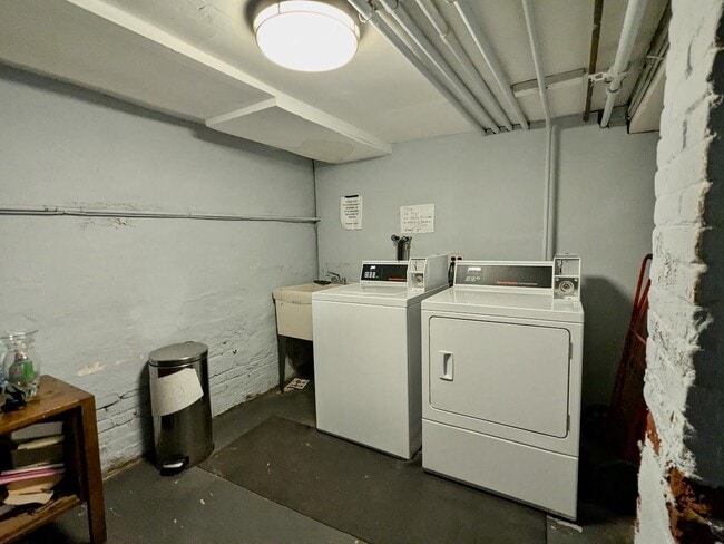 Building Photo - 374 2nd St