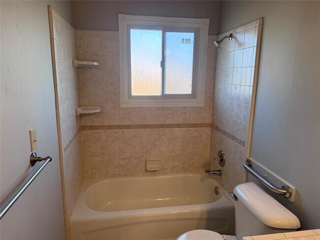 Building Photo - 5104 Triplett Rd