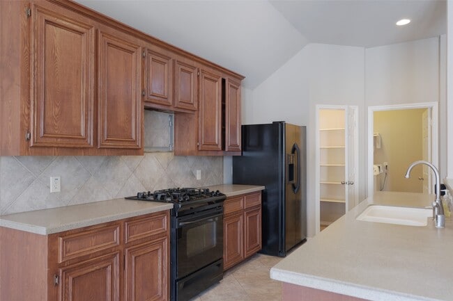 Building Photo - 2107 Sherbrook Park Ln