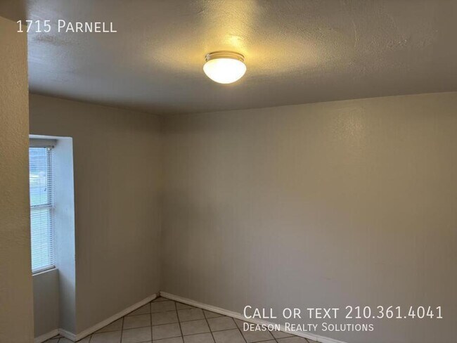 Building Photo - 1715 Parnell-