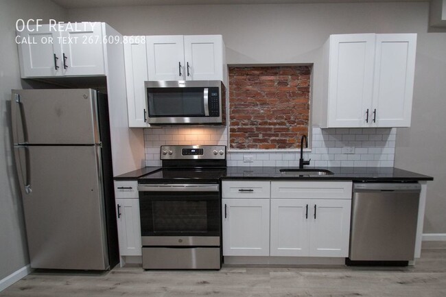 Building Photo - Modern Brewerytown Two Bedroom / Two Bathr...