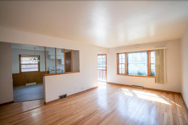 Building Photo - 5650A N 97th St