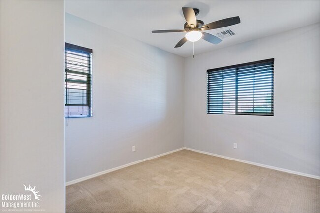 Building Photo - Beautiful 3Bdm 3Ba Home with Den in Waddell Near the 303!