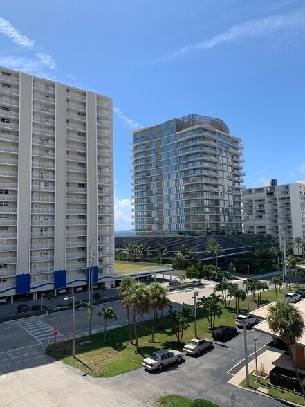 Building Photo - 801 N Ocean Blvd