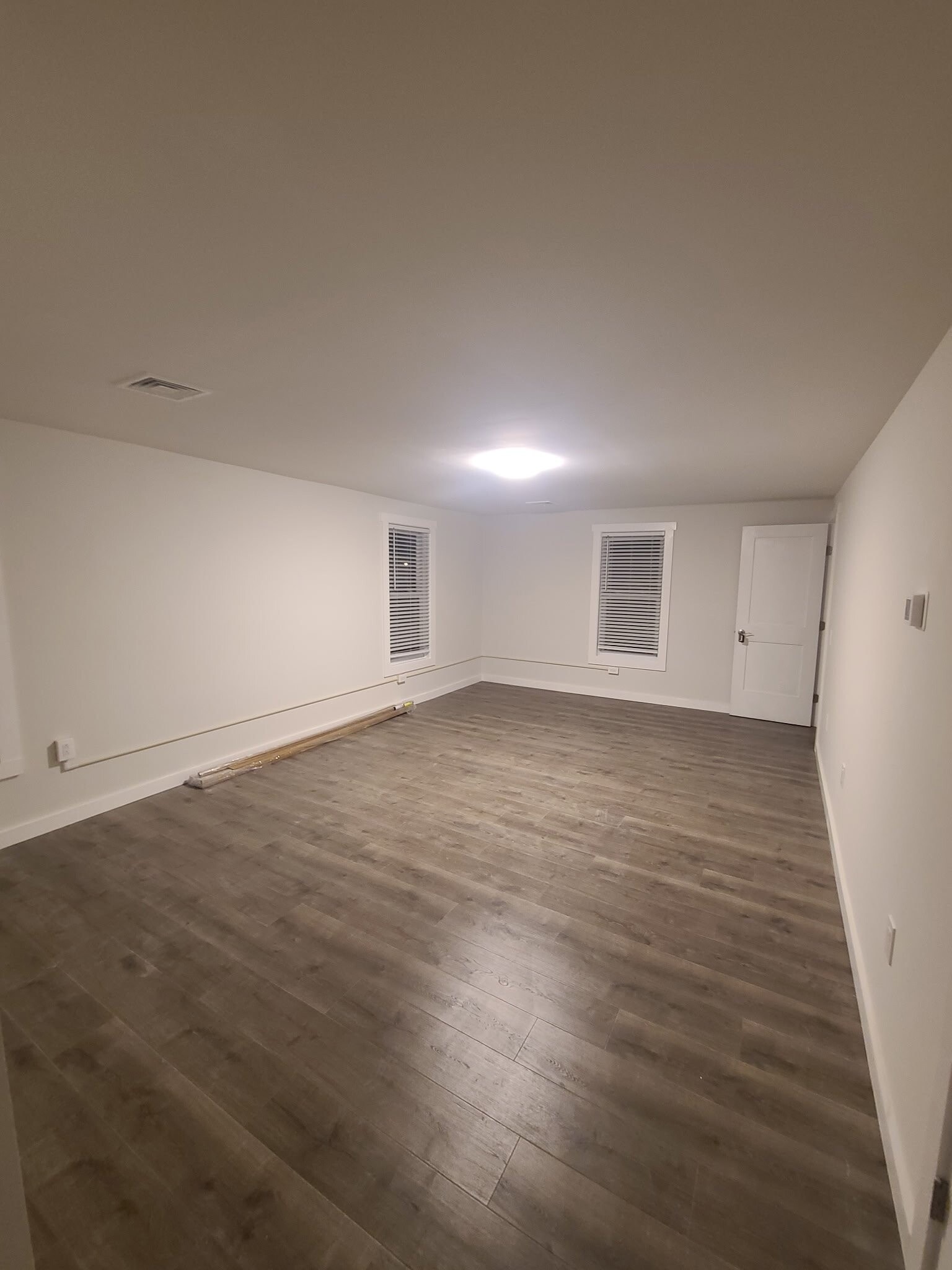 Building Photo - 975 PA-940