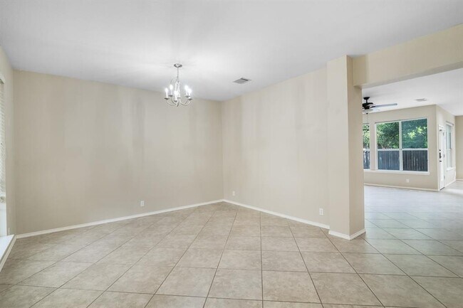Building Photo - 6664 Ruxton Ln
