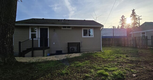 Building Photo - 6717 150th St SW
