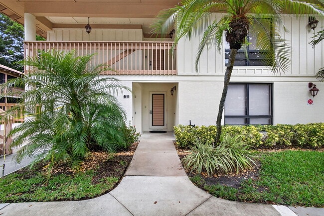Building Photo - 611 Brackenwood Cove