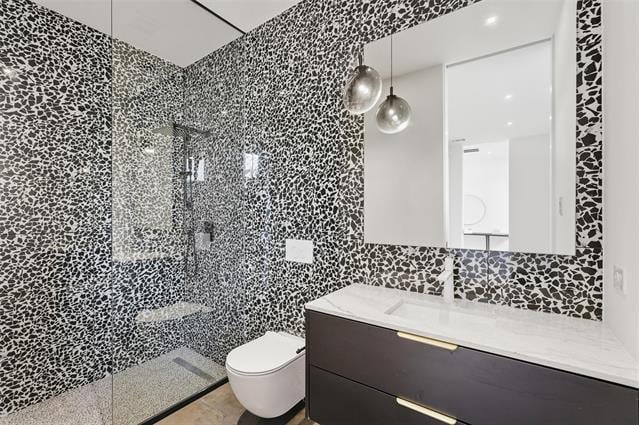 Building Photo - 6822 Victoria Ave