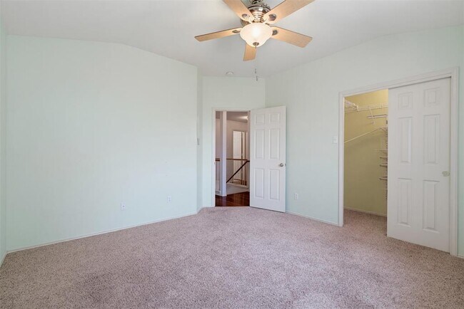Building Photo - 2110 Keepsake Dr
