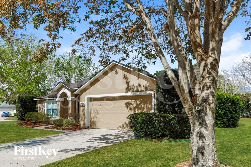 Building Photo - 1000 Hanover Ln