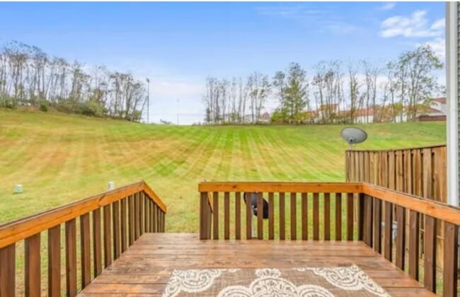 Building Photo - 590 Tall Oak Blvd NW