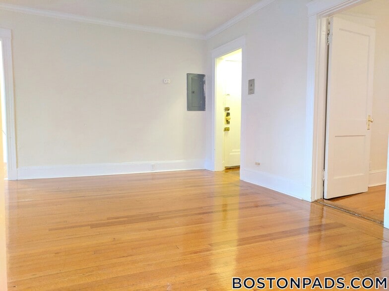 Building Photo - 88 Washington St