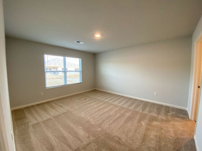 Building Photo - 3 bed 2 bath new construction by DR Horton