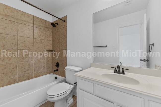 Building Photo - 4106 Horseshoe Ln