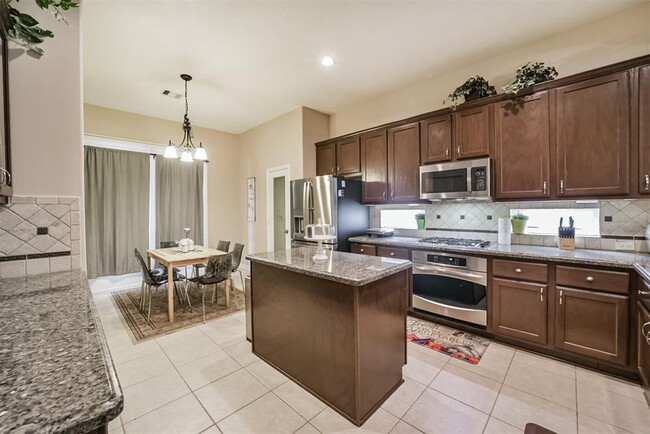 Building Photo - 24919 Ginger Ranch Dr