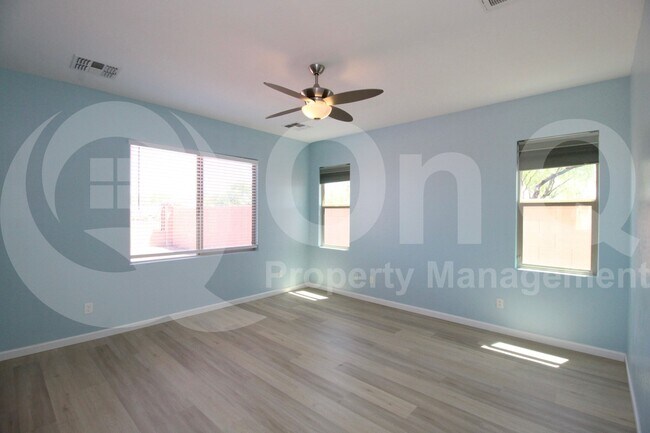 Building Photo - 38032 W Vera Cruz Dr