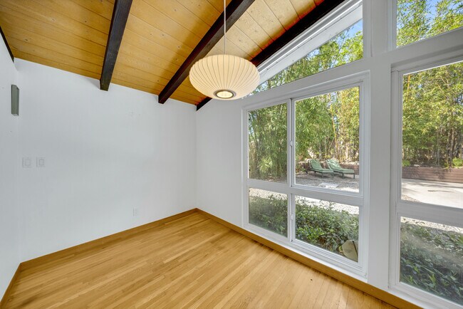 Building Photo - 16439 Kingsbury St