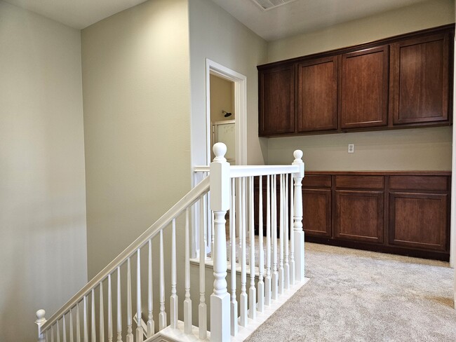 Building Photo - 143 W Saltillo Ln