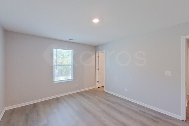 Building Photo - 35 E Luminous Way