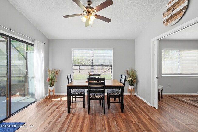 Building Photo - 3419 Islander Way