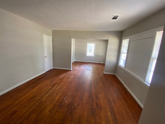 Building Photo - **AVAILABLE NOW**Total Electric - Near Ft. Benning/Columbus, GA 3 Bedroom / 1 Bathroom Home for R...