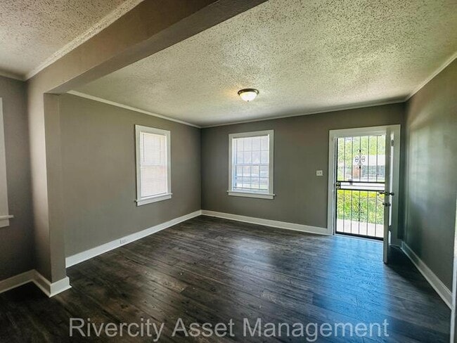 Building Photo - A Must See Nestled In The 38111 !!!!! HABL...