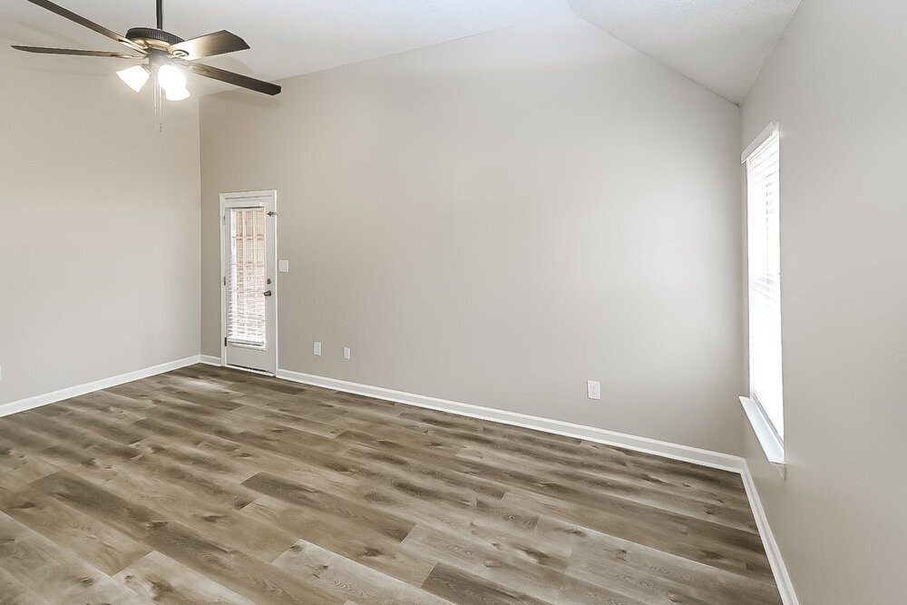 Building Photo - 8752 Cat Tail Dr