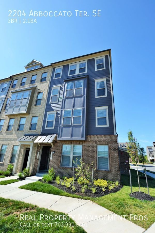 Building Photo - 2204 Abboccato Terrace SE