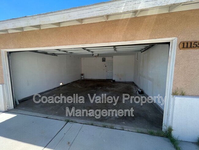 Building Photo - 11155 Pomelo Dr