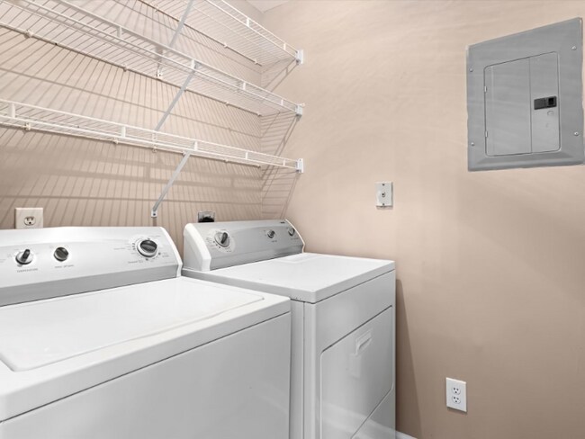 Building Photo - 234 Mill Pond Dr