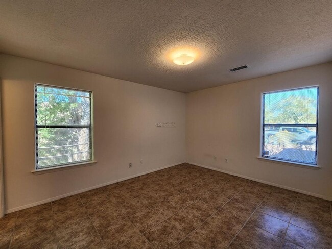 Building Photo - 3353 Vista Del Prado Ct