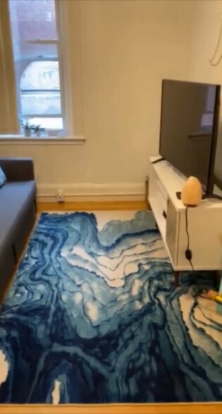 Building Photo - 65 Hemenway St