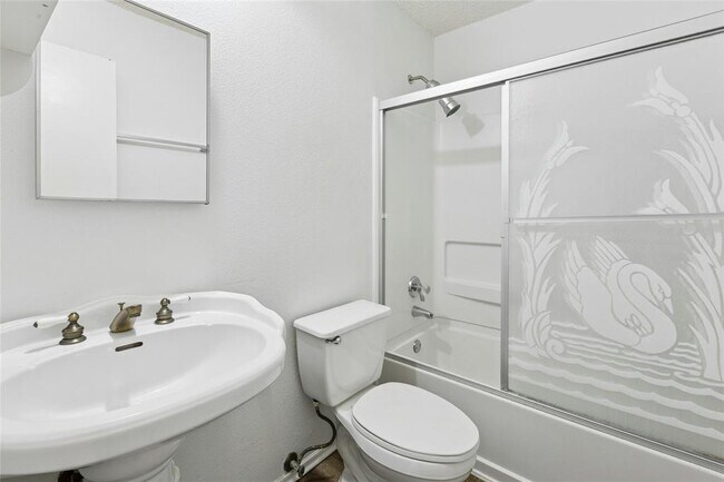 Building Photo - 1614 Alazan Cove