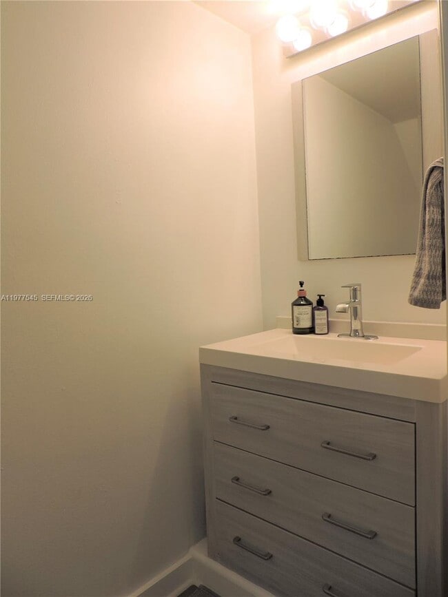 Building Photo - 8240 SW 149th Ct