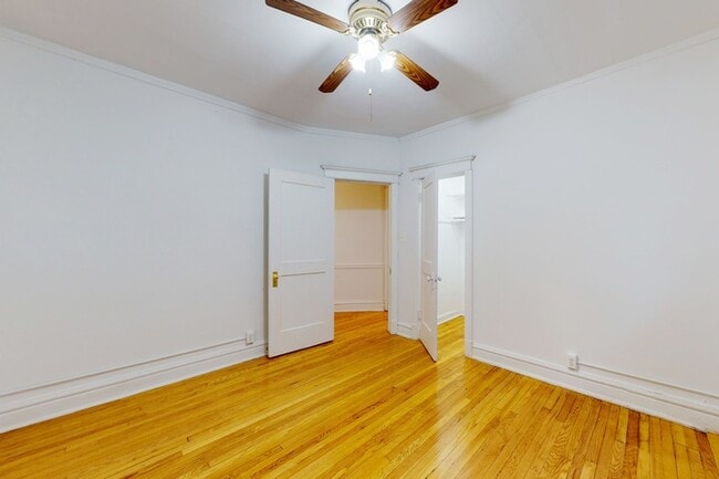 Floorplan - 5335-5337 S. Woodlawn Avenue