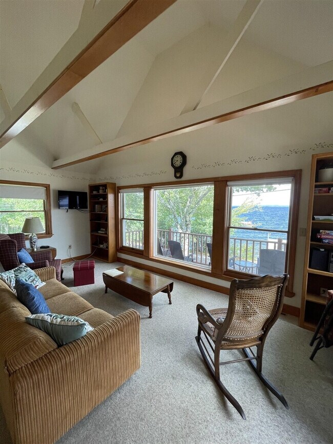 Primary Photo - 60 Wards Cove Rd