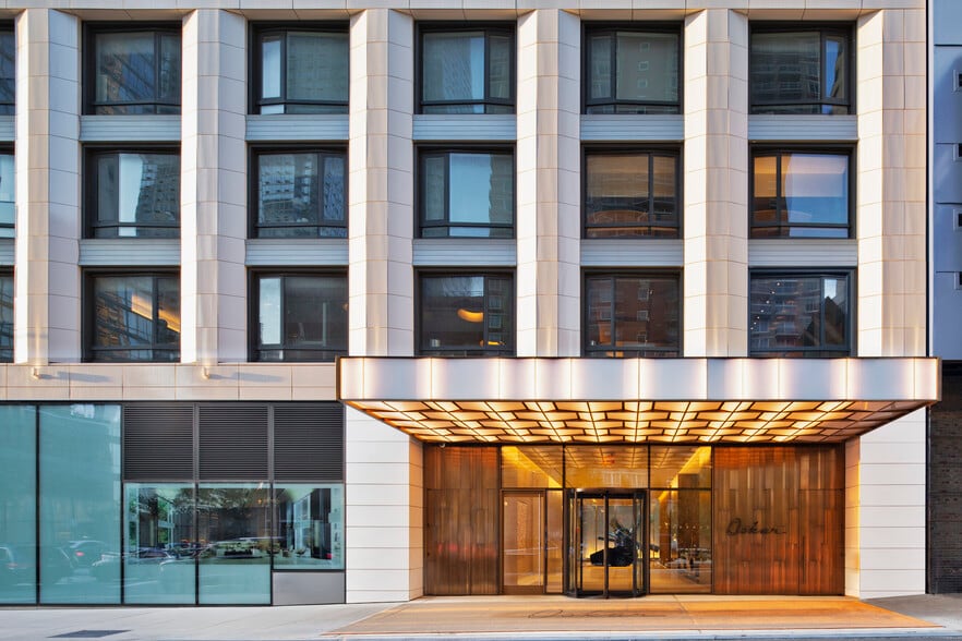 Primary Photo - Oskar Luxury Apartments