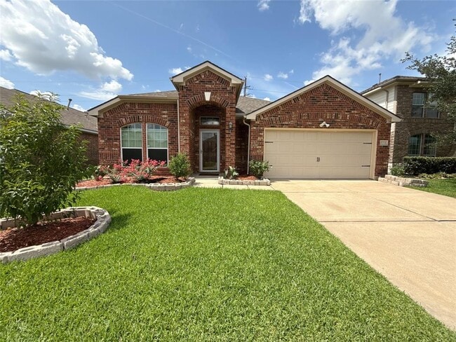 Primary Photo - 21214 Colton Cove Dr