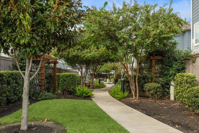Building Photo - 1415 Biondo Way