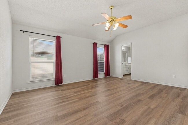 Building Photo - 1306 Woodmont Dr