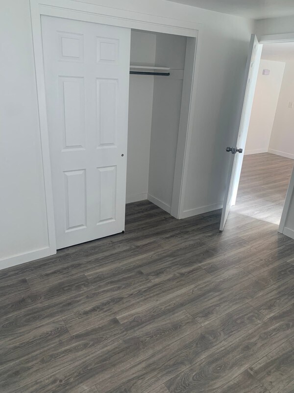 Building Photo - 210 S 400 E
