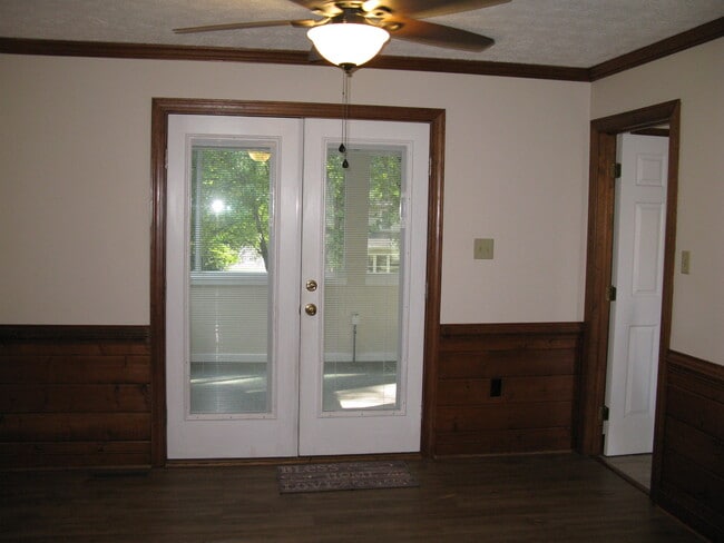 Building Photo - 7163 Plum Grove Ct