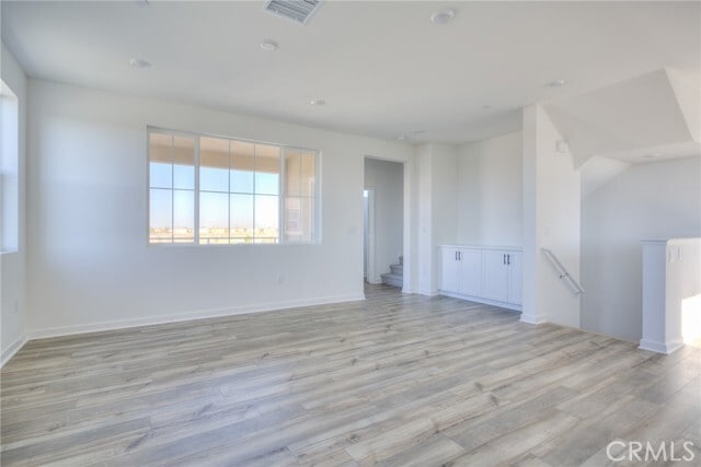 Building Photo - 6003 Huntington Dr