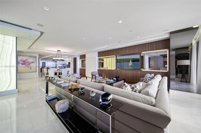 Building Photo - 9701 Collins Ave