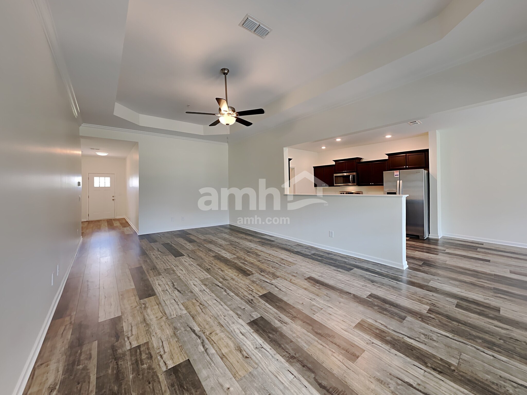 Building Photo - 1402 Mirage St