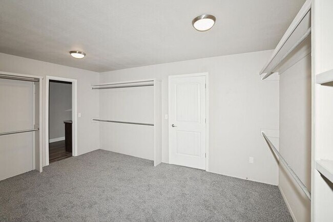 Building Photo - 15101 Helium Rd