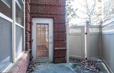 Building Photo - 2015 Windrow Dr